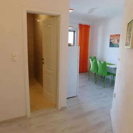 Renata - Zeleni Povlja (Brac)
