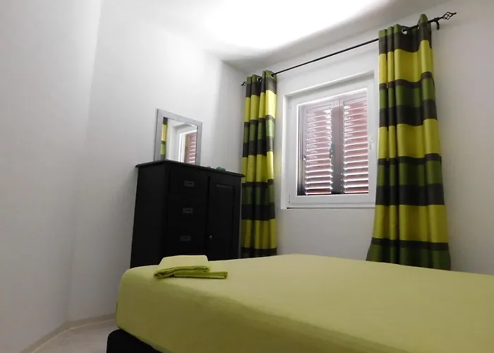 Renata - Zeleni * Povlja (Brac)